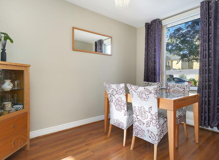 2 Delhurst Mews, Ongar Park, Ongar, D15
