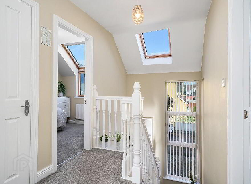 2 Delhurst Mews, Ongar Park, Ongar, D15
