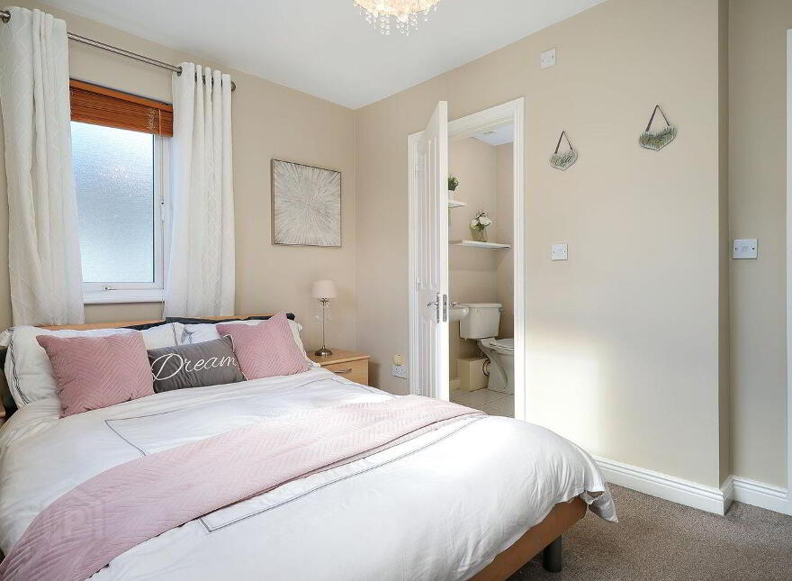 2 Delhurst Mews, Ongar Park, Ongar, D15