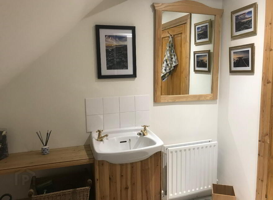77b Buckna Road, Broughshane, BT42 4NR