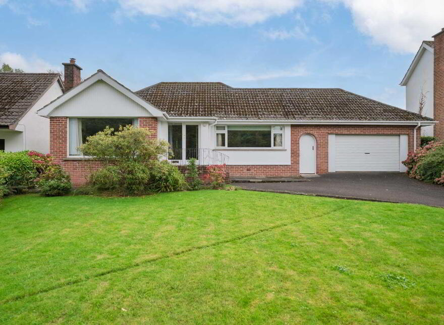 18 Fort Road, Helens Bay, BT19 1LA