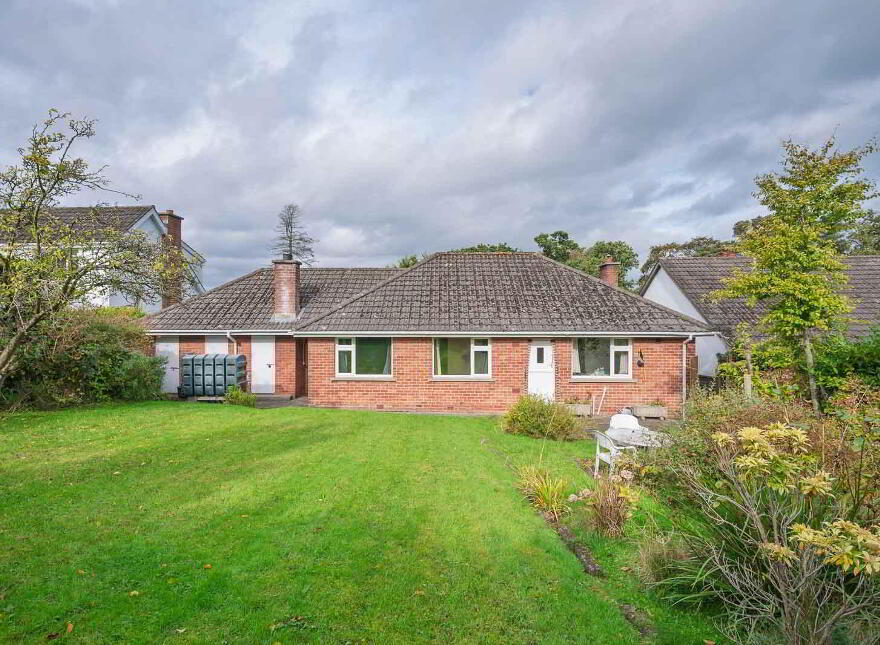 18 Fort Road, Helens Bay, BT19 1LA