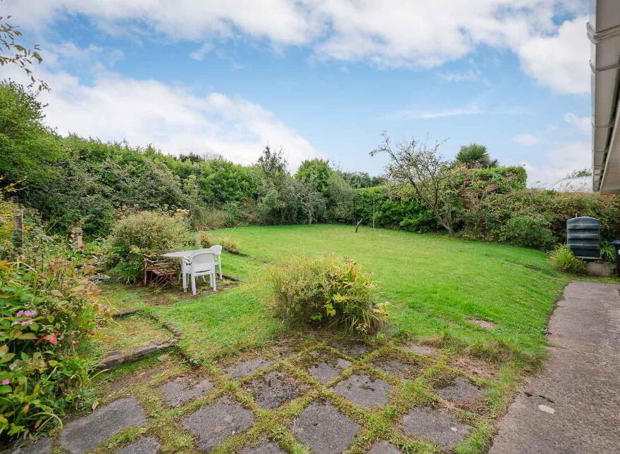 18 Fort Road, Helens Bay, BT19 1LA