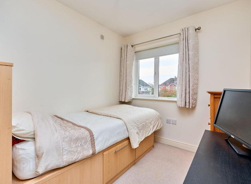 34 Newcastle Woods Drive, Enfield, A83FK40