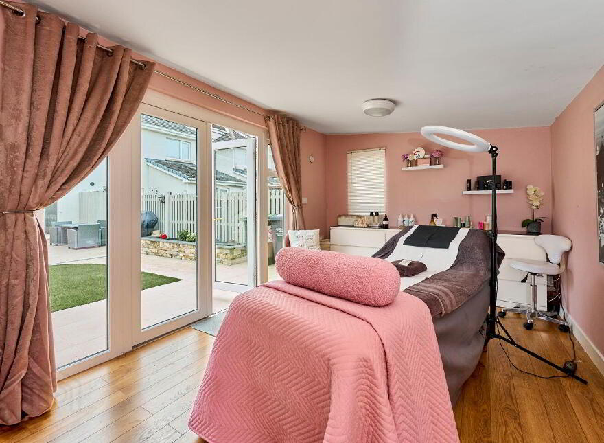 34 Newcastle Woods Drive, Enfield, A83FK40