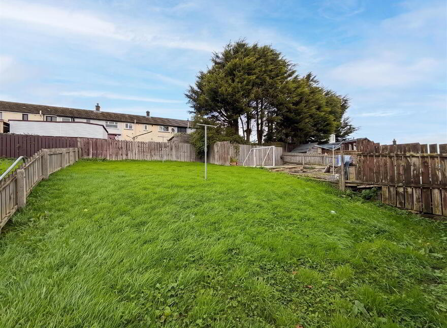 27 Ballysillan Crescent, Belfast, BT14 8HR