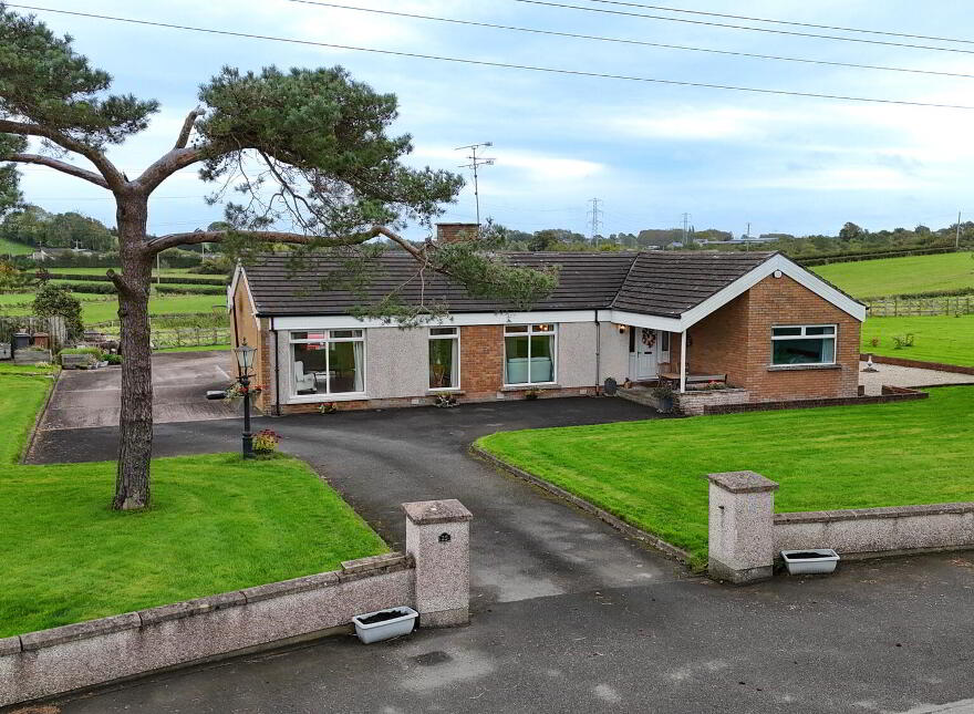 25 Derrycrew Road, Loughgall, BT61 8PW