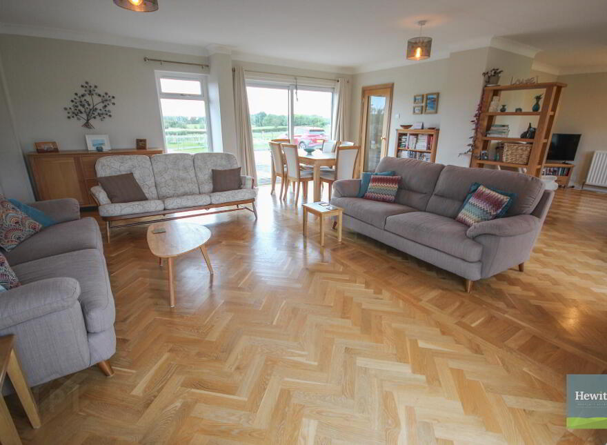 25 Derrycrew Road, Loughgall, BT61 8PW