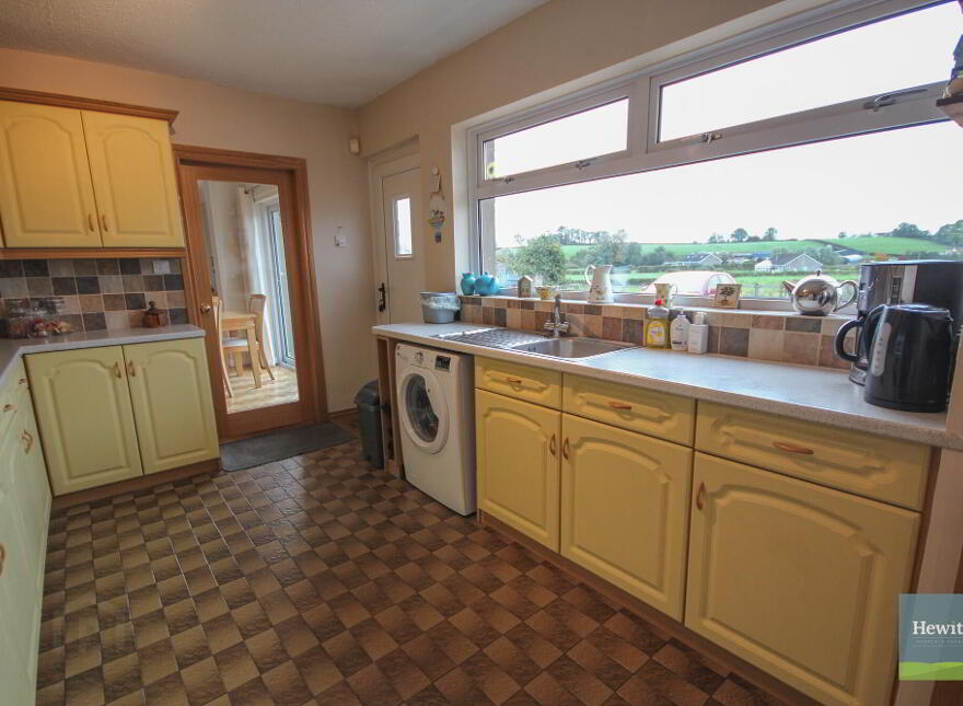 25 Derrycrew Road, Loughgall, BT61 8PW