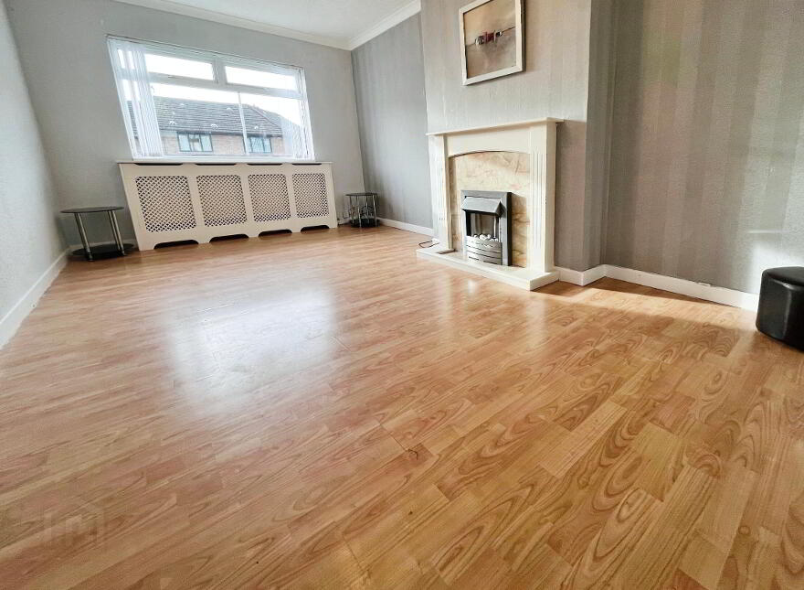 16 Lawnmount Crescent, Lisburn, BT27 4TT