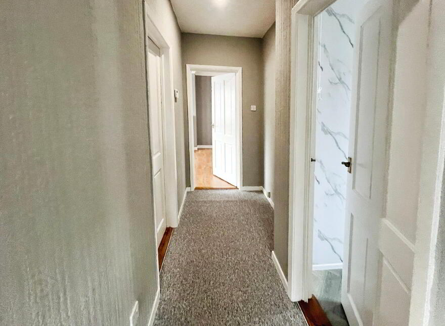 16 Lawnmount Crescent, Lisburn, BT27 4TT
