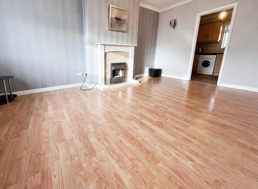 16 Lawnmount Crescent, Lisburn, BT27 4TT