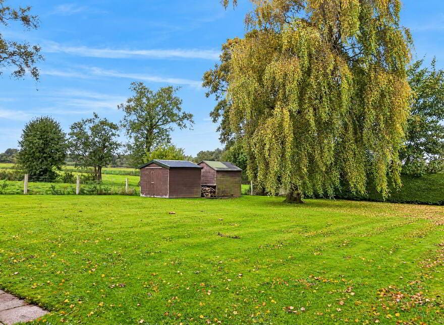 27 Woodside Road, Ballymena, BT42 4HX
