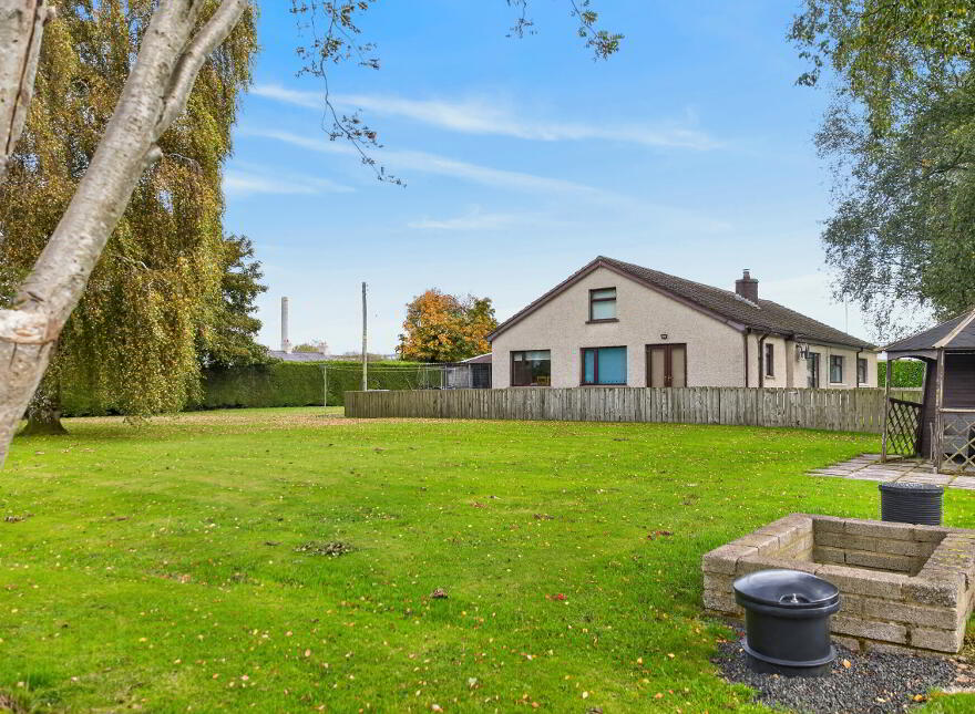 27 Woodside Road, Ballymena, BT42 4HX