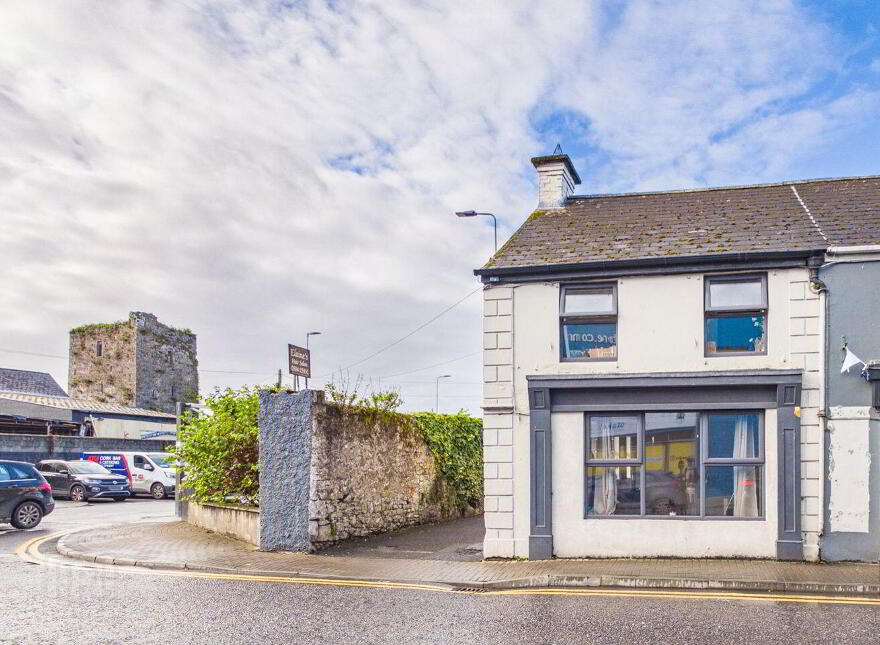 Parnell Street, Thurles, E41X668