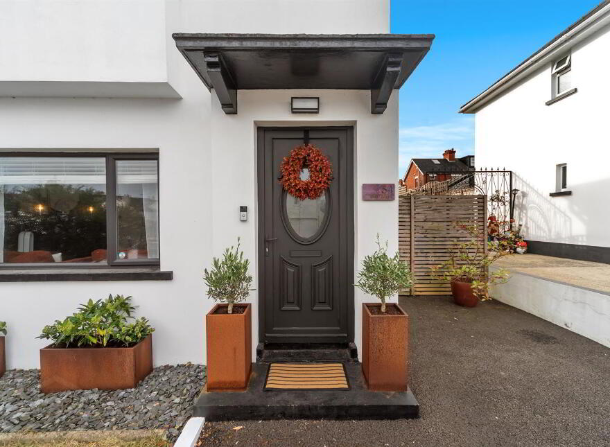 54 Enid Parade, Belfast, BT5 6EL