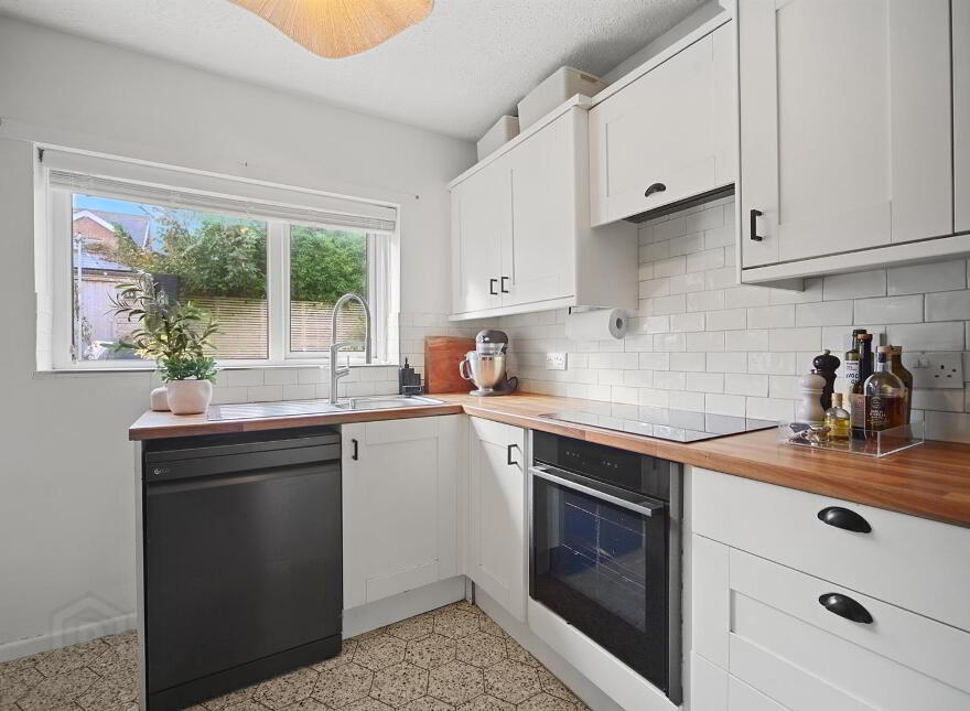 54 Enid Parade, Belfast, BT5 6EL