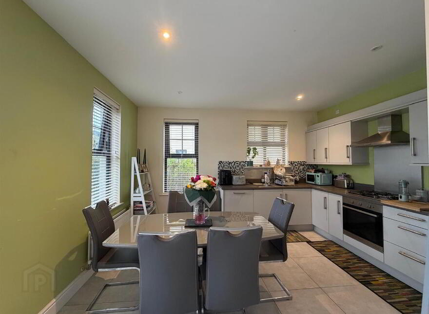 18 Cornmill Park, Cloghole Road, Campsie, Waterside, Derry / Londonderry, BT47 3FP