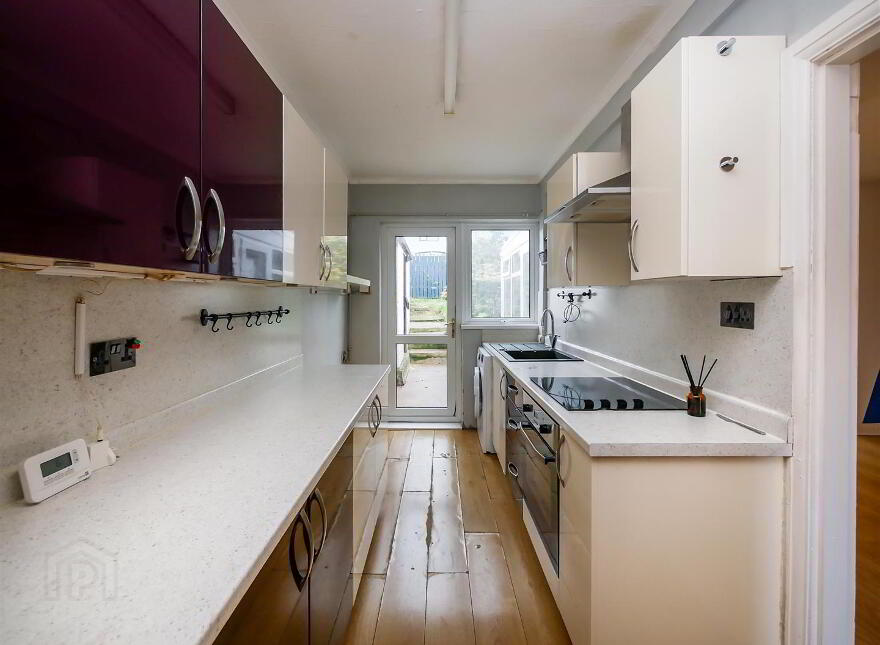 70 Tullyard Way, Clonduff, Belfast, BT6 9NU