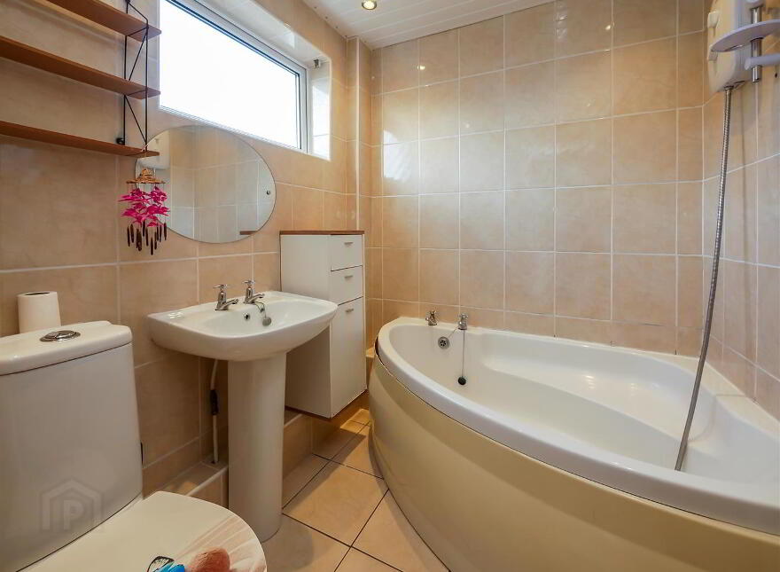 70 Tullyard Way, Clonduff, Belfast, BT6 9NU