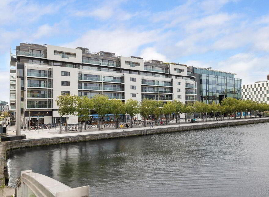 11 Gallery Quay, Block, 5 Grand Canal Dock, Dublin, D02WR97