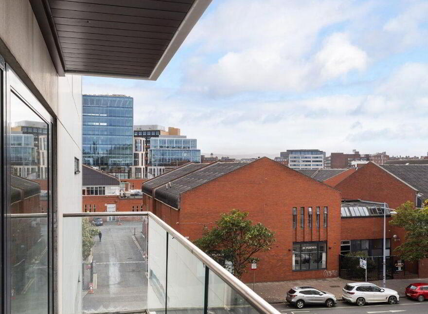 11 Gallery Quay, Block, 5 Grand Canal Dock, Dublin, D02WR97