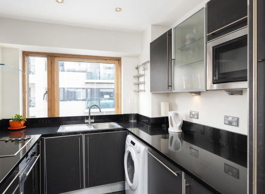 11 Gallery Quay, Block, 5 Grand Canal Dock, Dublin, D02WR97