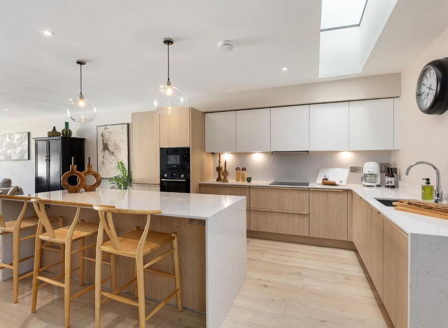 20A Lanesville, Monkstown, A96HE98