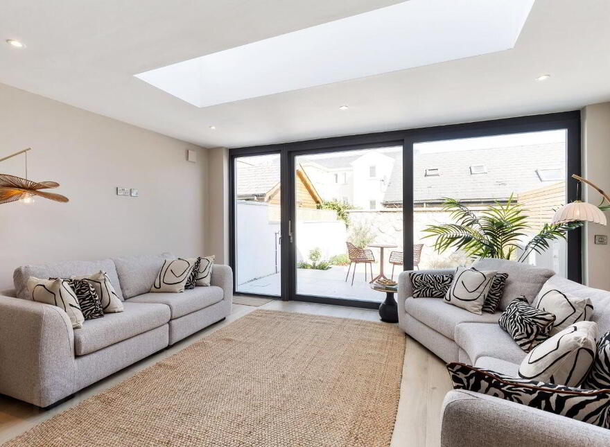 20A Lanesville, Monkstown, A96HE98