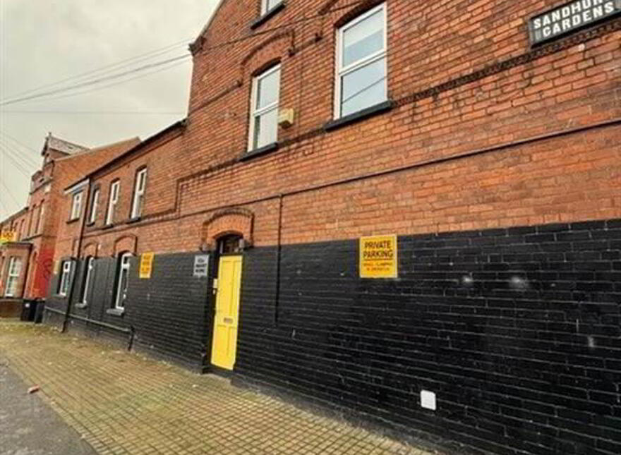 Stranmillis Road, Belfast, BT9 5AD