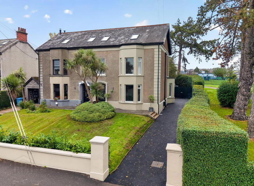 5 Crawfordsburn Road, Newtownards, BT23 4EA