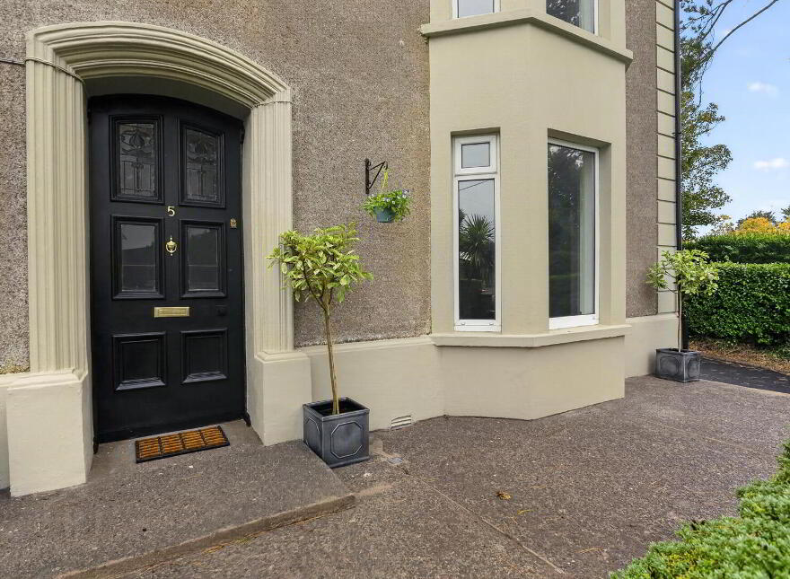 5 Crawfordsburn Road, Newtownards, BT23 4EA