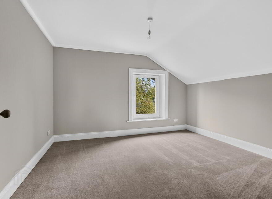 5 Crawfordsburn Road, Newtownards, BT23 4EA