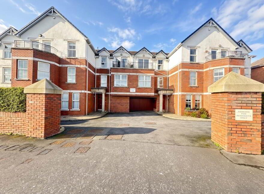 Apt 8, Casement Court, Andersonstown Road, Andersonstown, Belfast, BT11 9BS photo