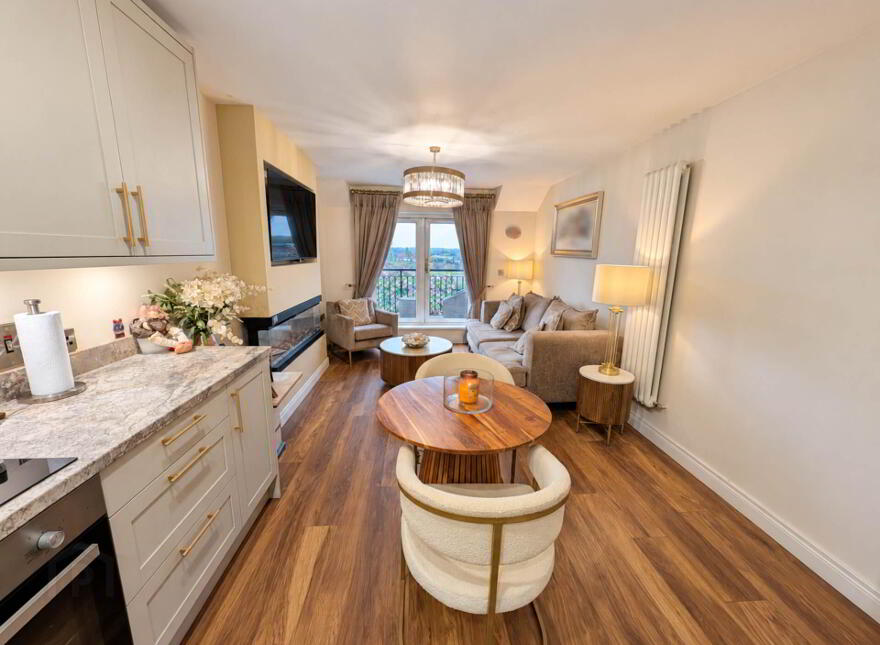 Apt 8, Casement Court, Andersonstown Road, Andersonstown, Belfast, BT11 9BS