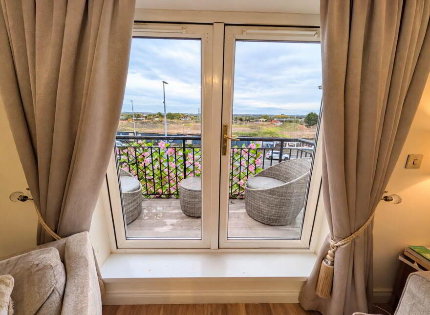 Apt 8, Casement Court, Andersonstown Road, Andersonstown, Belfast, BT11 9BS