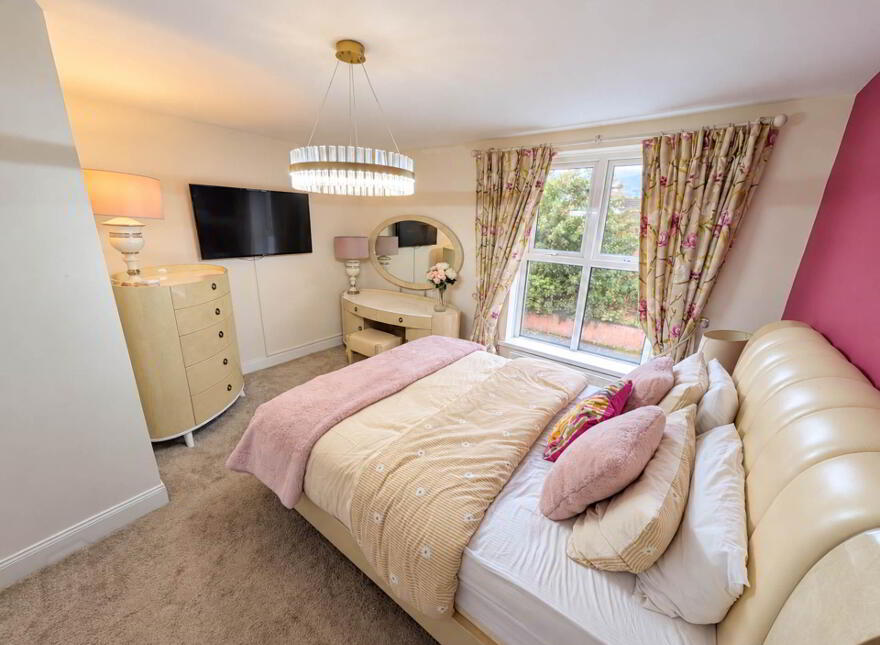 Apt 8, Casement Court, Andersonstown Road, Andersonstown, Belfast, BT11 9BS