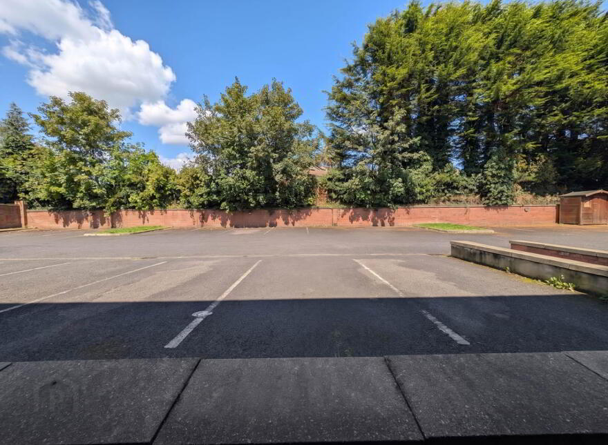 Apt 8, Casement Court, Andersonstown Road, Andersonstown, Belfast, BT11 9BS