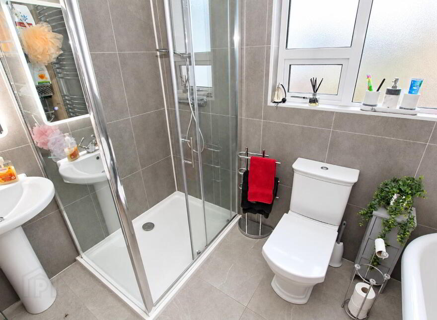 33 Ballytromery Road, Crumlin, BT29 4HA