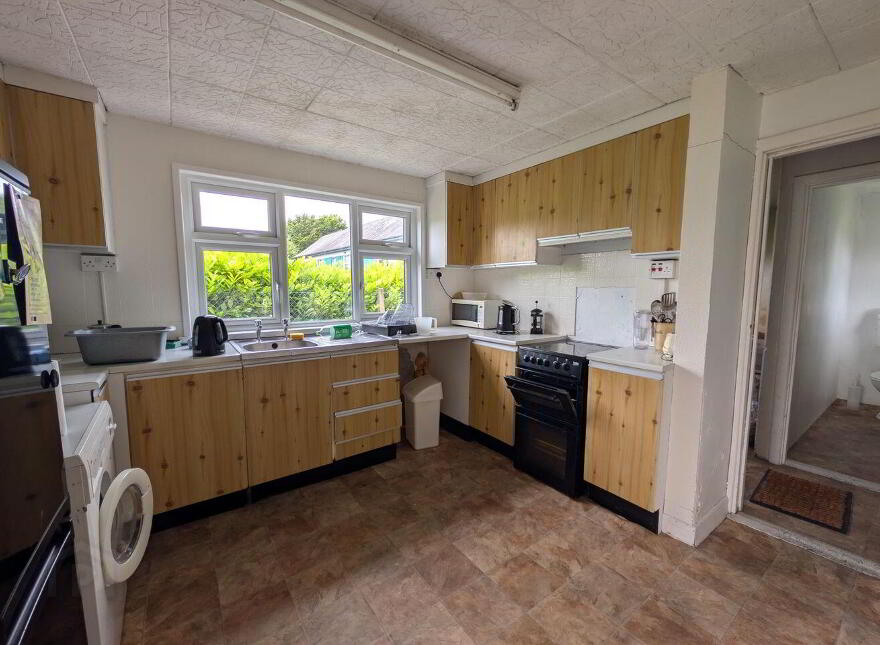 Dublin Road, Swinford, F12NY71