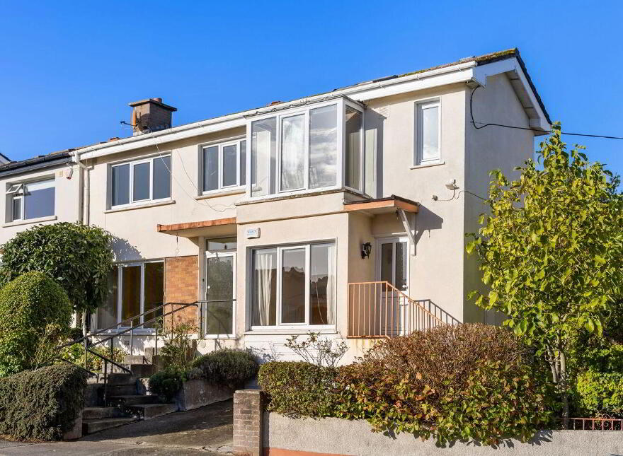 73 Seacrest, Bray, A98DX66
