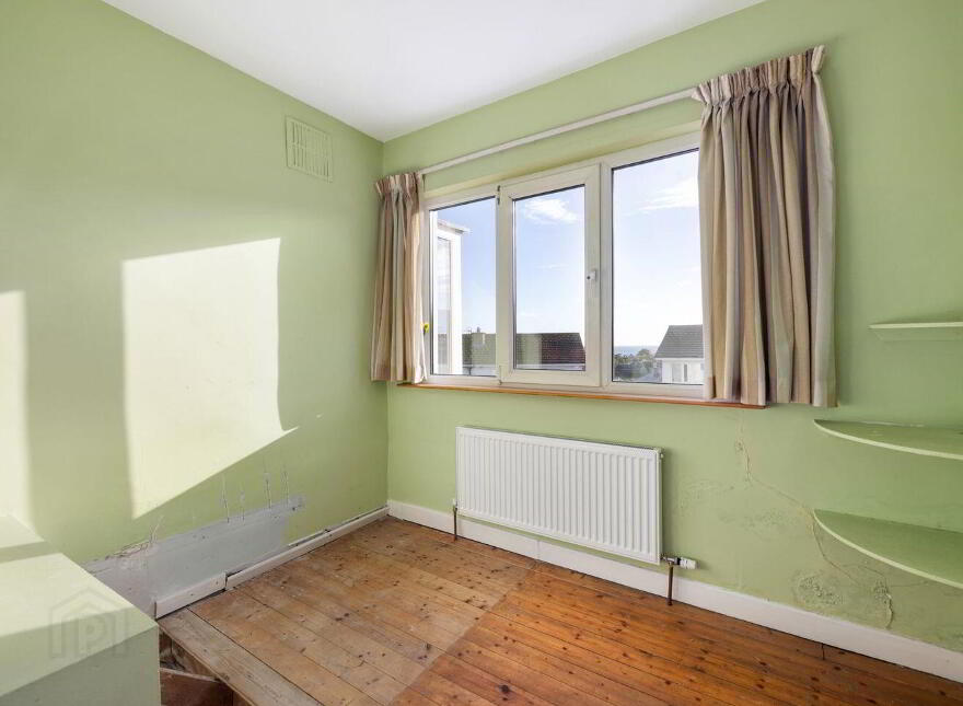 73 Seacrest, Bray, A98DX66