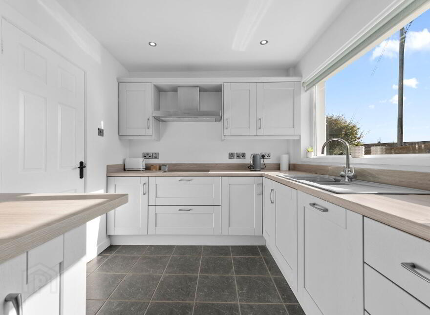 10 Norwell Park, Castlerock, BT51 4TS