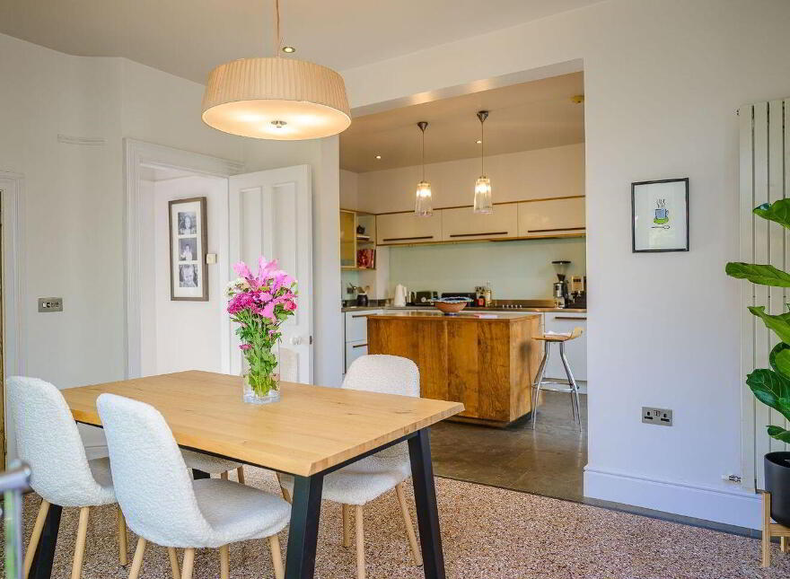 2 St. Christopher's Road, Montenotte, T23WF99
