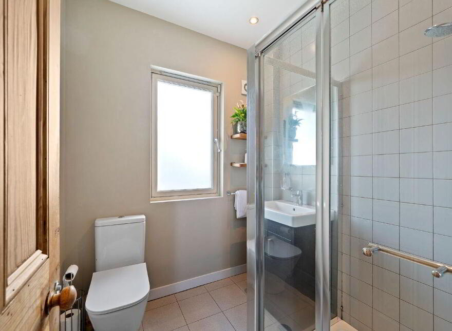 2 St. Christopher's Road, Montenotte, T23WF99