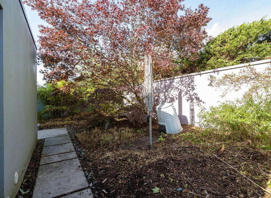 2 St. Christopher's Road, Montenotte, T23WF99