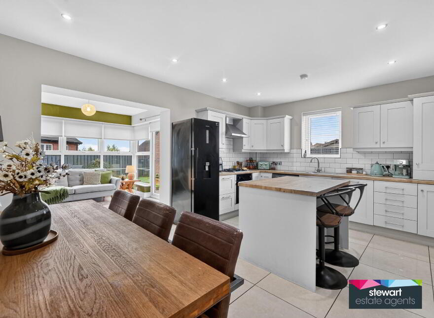 14 Glebe Way, Moira, BT67 0TQ