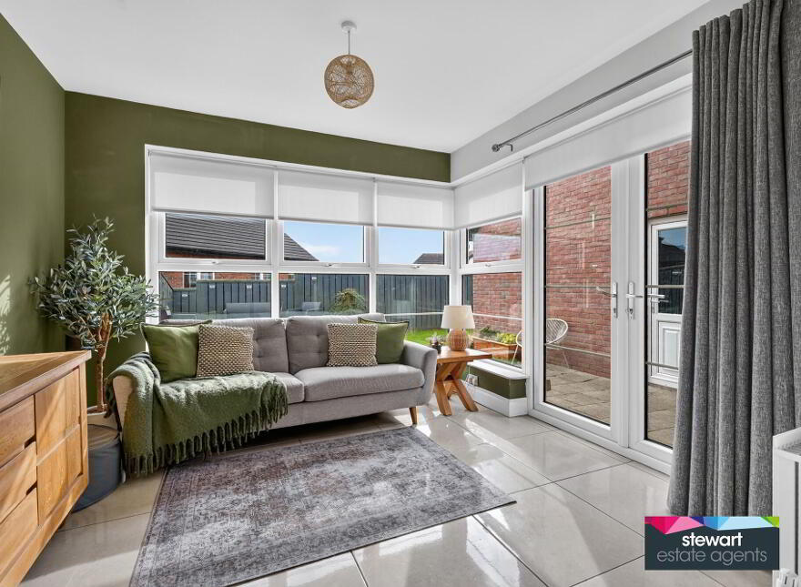 14 Glebe Way, Moira, BT67 0TQ