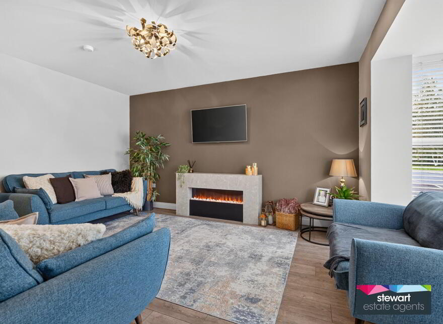 14 Glebe Way, Moira, BT67 0TQ