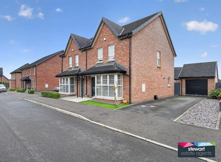 14 Glebe Way, Moira, BT67 0TQ